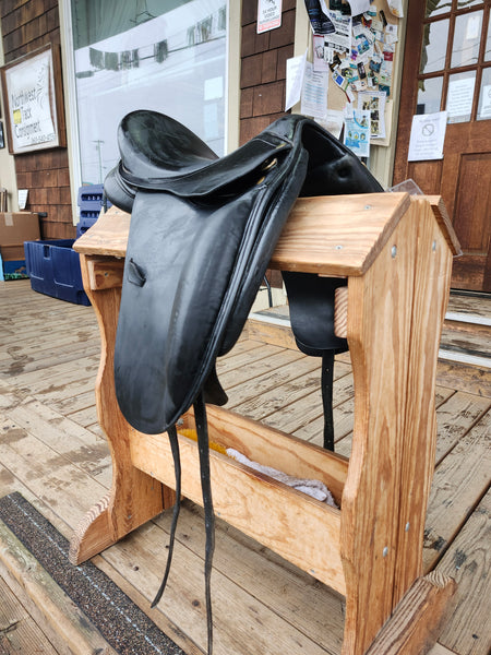 15 3/4" HDR Dressage Saddle