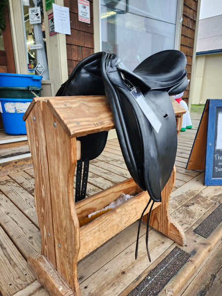 17" Karl Niedersuss Dressage Saddle