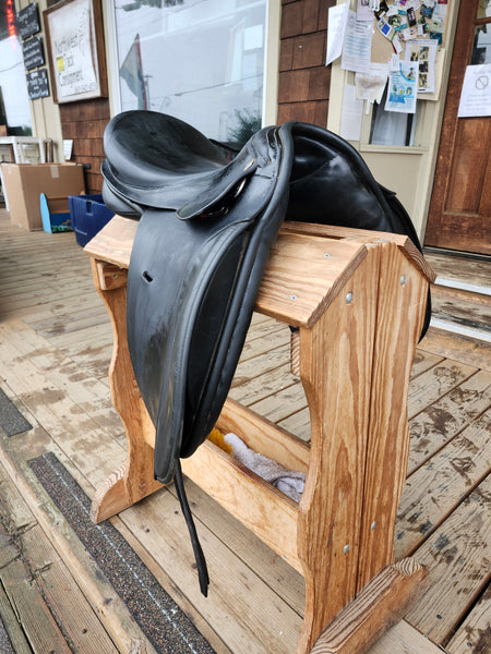 17" Karl Niedersuss Dressage Saddle