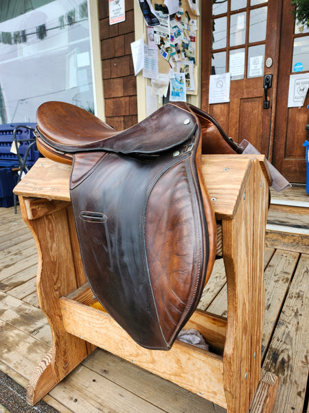 17.5" Crosby All Purpose Saddle