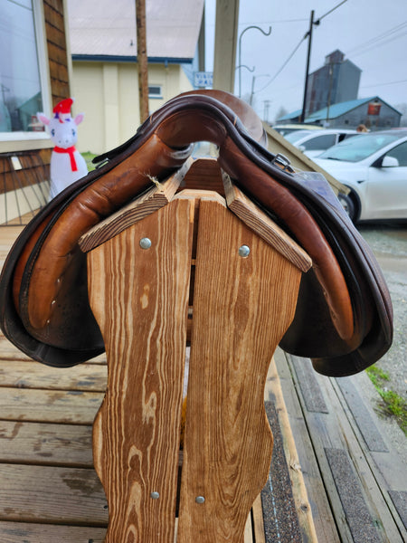 17.5" Crosby All Purpose Saddle