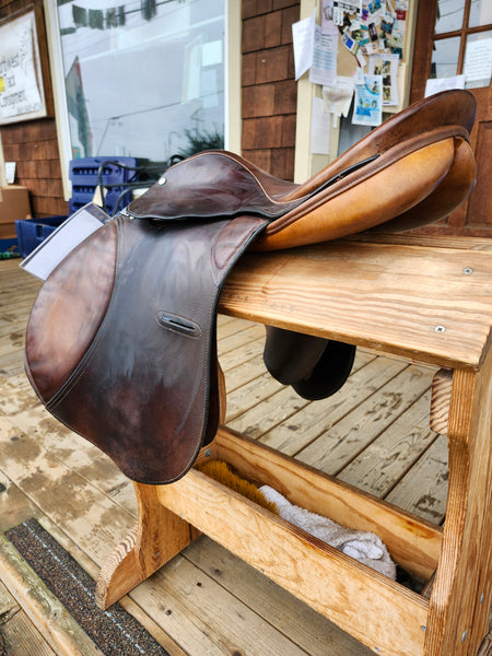 17.5" Crosby All Purpose Saddle