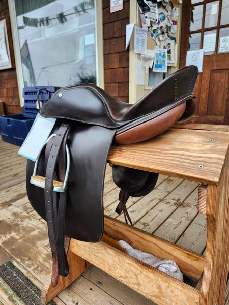 16.5" Lovatt & Ricketts Imperial Dressage Saddle