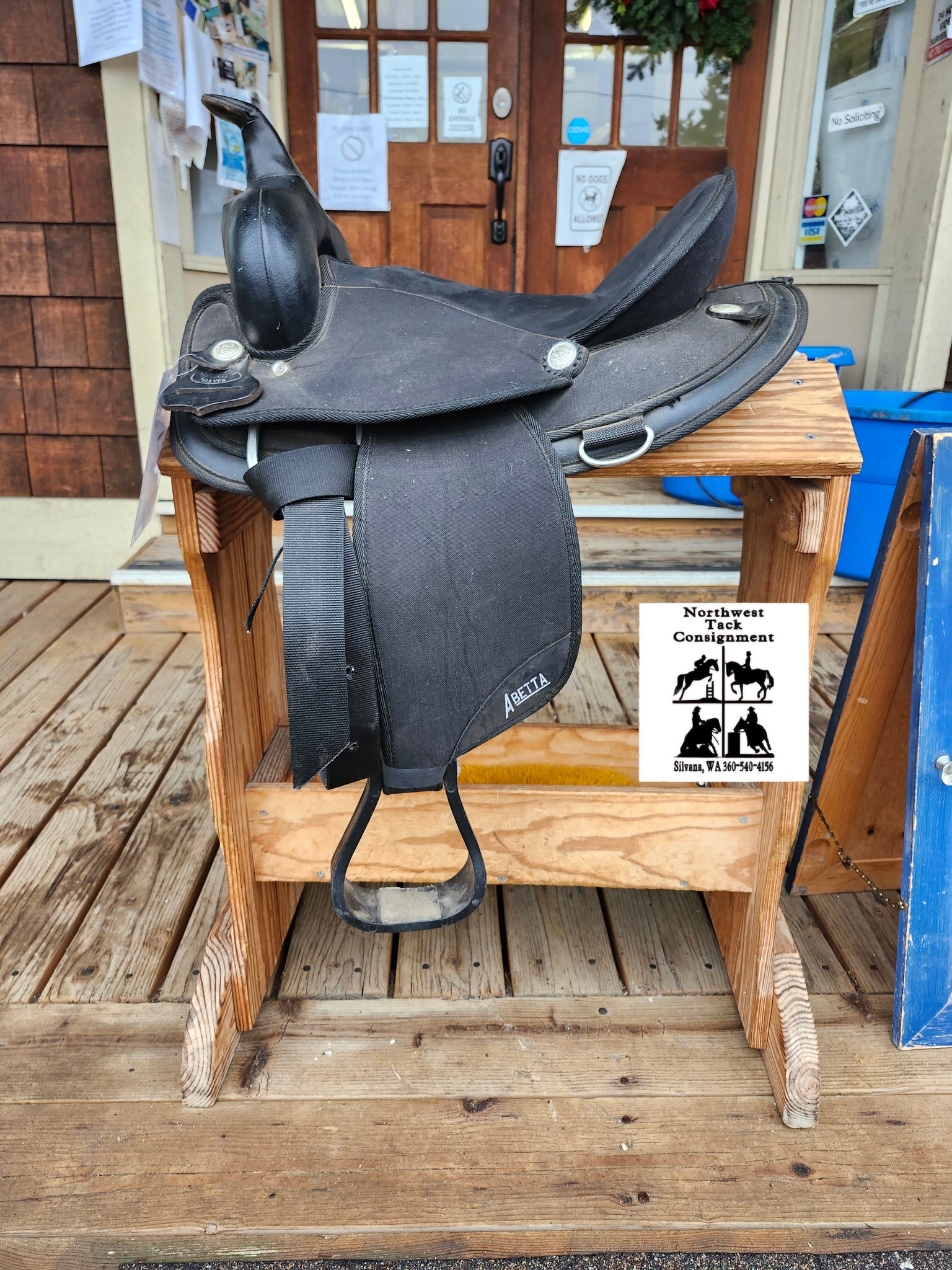 15" Abetta Synthetic Western Saddle