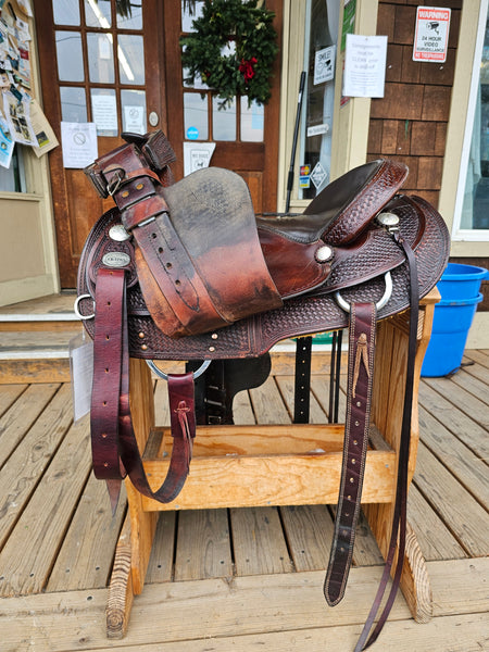 16" Crates Arabian Trail Saddle