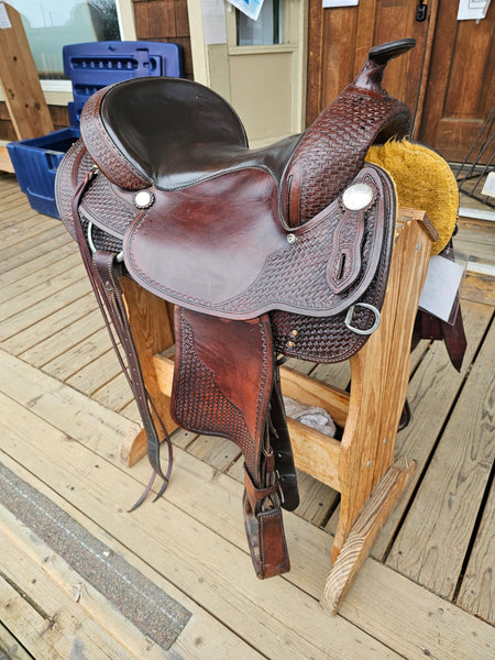 16" Crates Arabian Trail Saddle