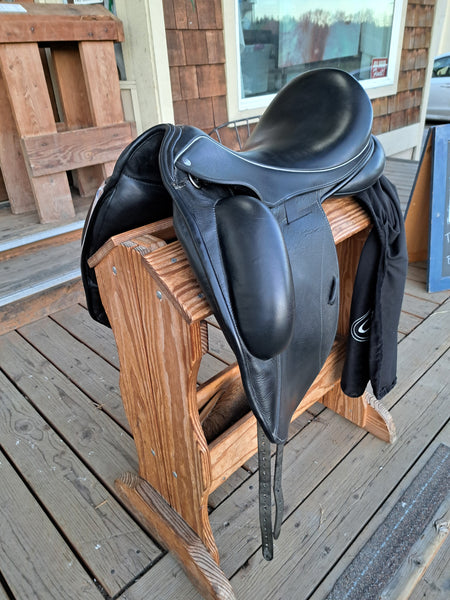 17.5" Custom Saddlery Icon Flight Dressage Saddle