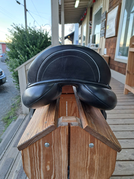 17.5" Custom Saddlery Icon Flight Dressage Saddle