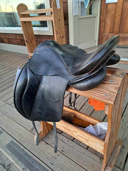 16" JRD Dressage saddle