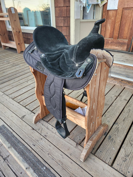 16" Big Horn Synthetic Western Trail Saddle