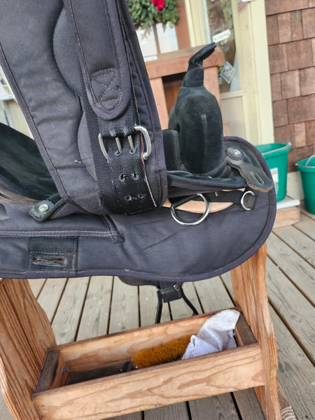 16" Big Horn Synthetic Western Trail Saddle