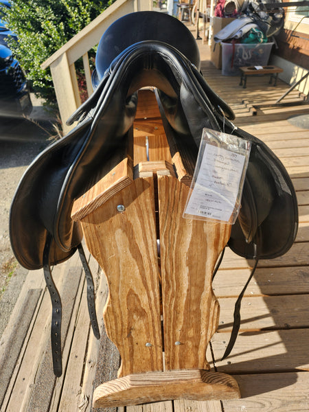 18" County Connection Dressage Saddle