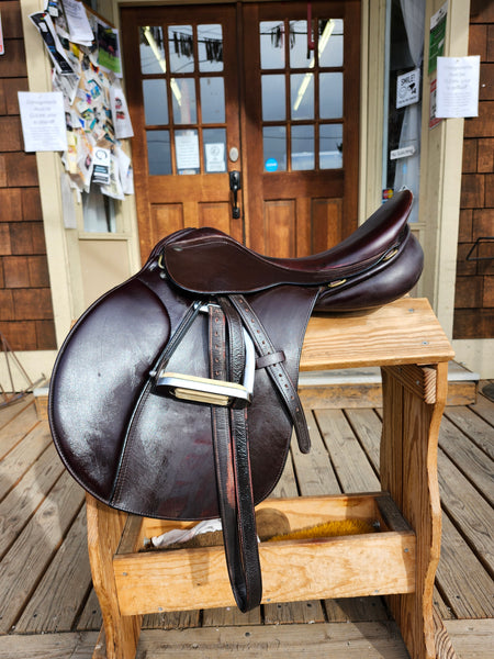 17" Collegiate Dignitary All Purpose Saddle