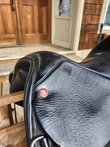 18" Lovatt & Ricketts Solstice Endurance Saddle