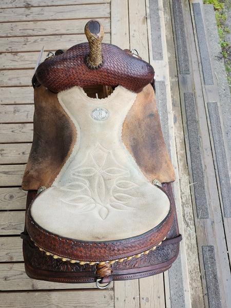 16" Double J Penner Saddle