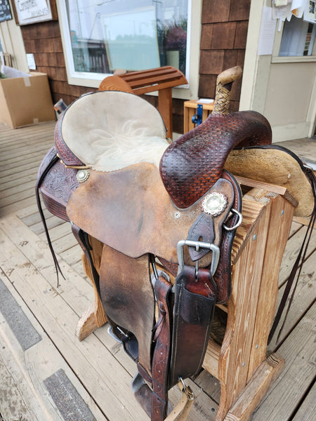 16" Double J Penner Saddle