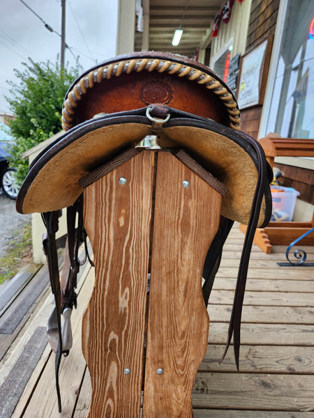 16" Double J Penner Saddle