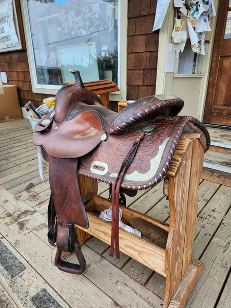 15" Crates Western Show Saddle