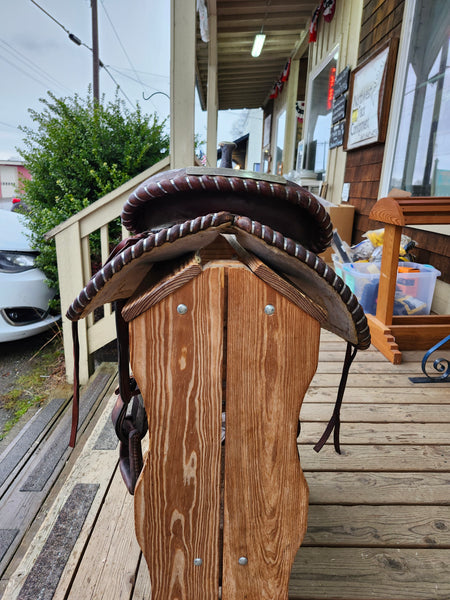 15" Crates Western Show Saddle