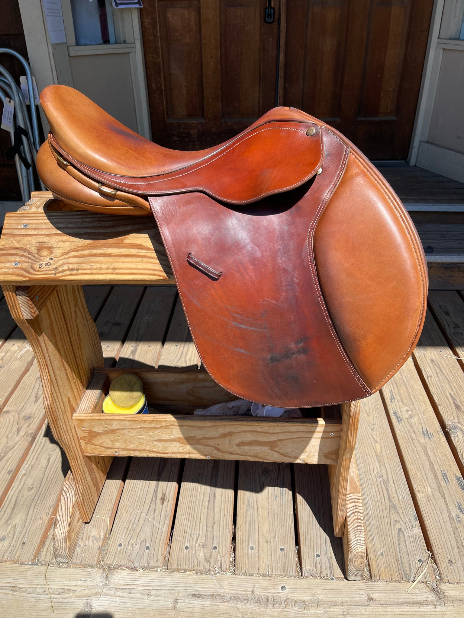 17" Bates Caprilli Close Contact Jump Saddle