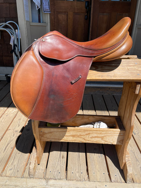 17" Bates Caprilli Close Contact Jump Saddle