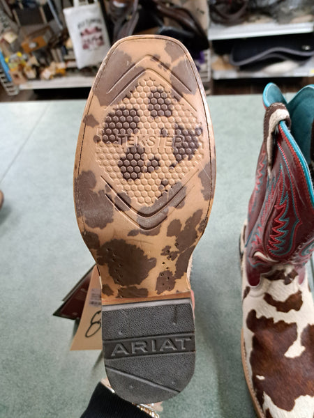 New Size 8 Ariat Futurity Boots