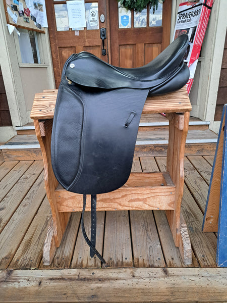 18" Cliff Barnsby Dressage Saddle
