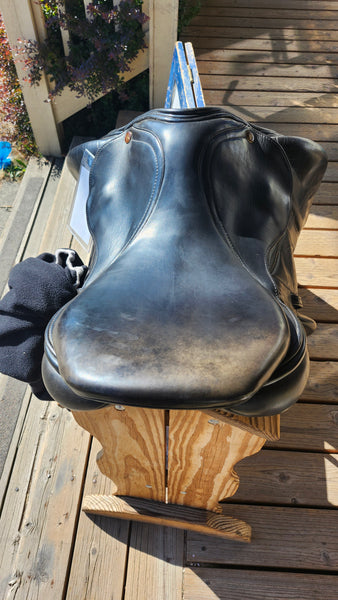 17.5" NSC Monoflap Jumping Saddle
