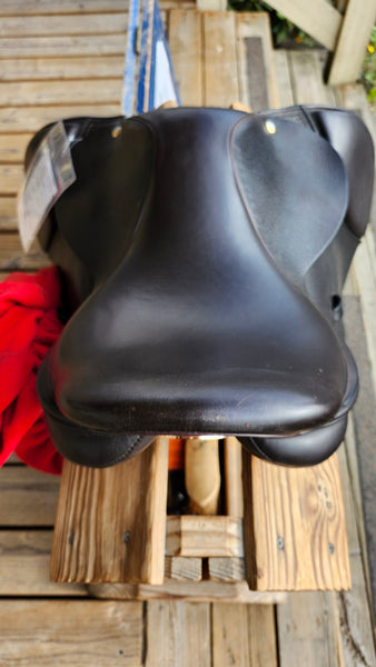 15.5" Connect By Frnak Baines Jump Saddle