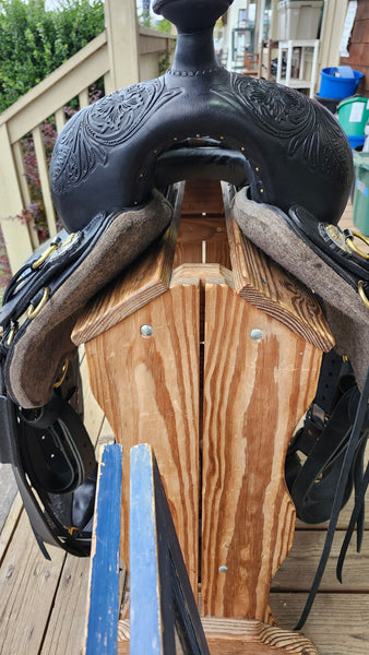 16.5" Tucker Meadow Creek Creek Western Trail Saddle