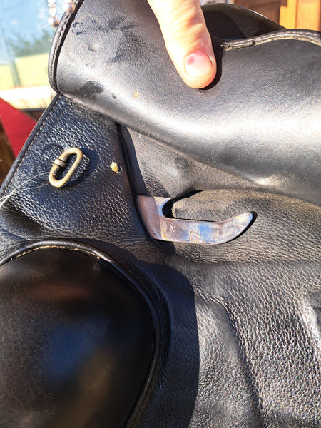 18" Fairfax Gareth Dressage Saddle