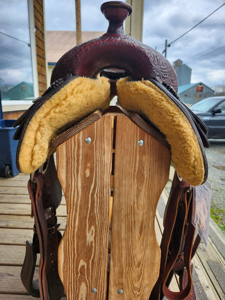 15.5" Crates Equitation Saddle