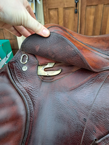 16.5" CWD Close Contact Saddle