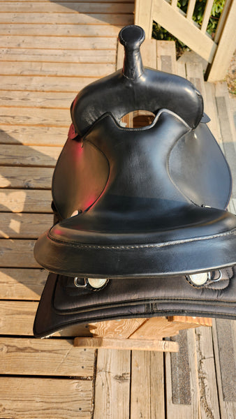 ON TRIAL 16" King Series Synthetic Gaited Western Trail Saddle