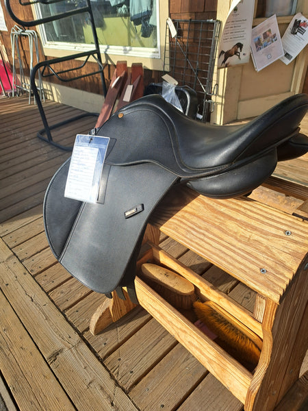 15" Wintec All Purpose Saddle