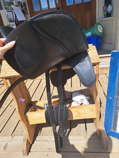 18" Philippe Fontaine Monoflap Endurance Saddle