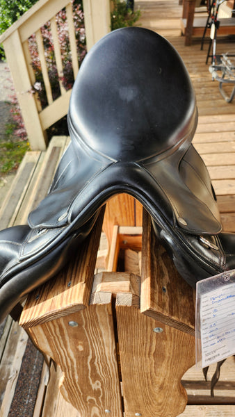 18" Equipe Emporio Monoflap Dressage Saddle
