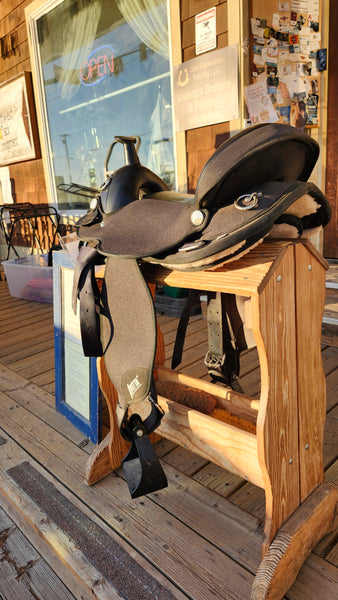 17" Abetta Adjustable Panels Trail Saddle
