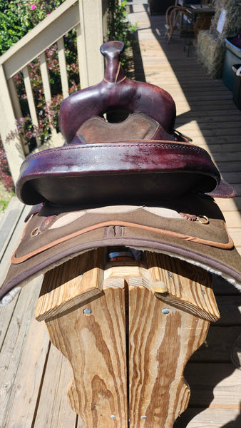 15" Amtech Western Trail Saddle