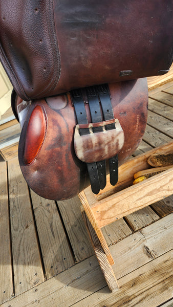 17.5" Crosby Prix de Nations Jump Saddle