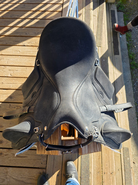 16.5" Wintec Pro Endurance Saddle