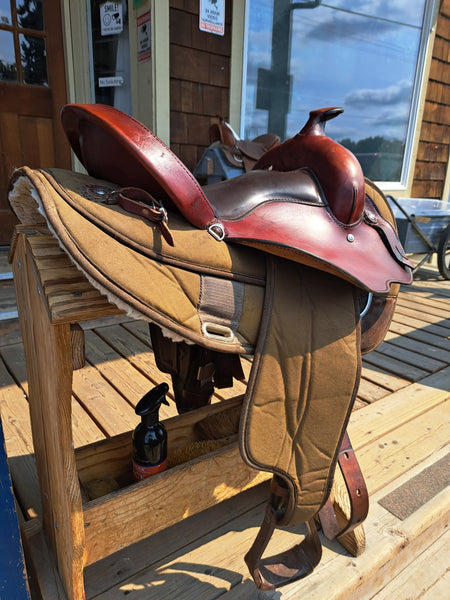 15" Fabtron Arabian Full Quarter Synthetic Saddle