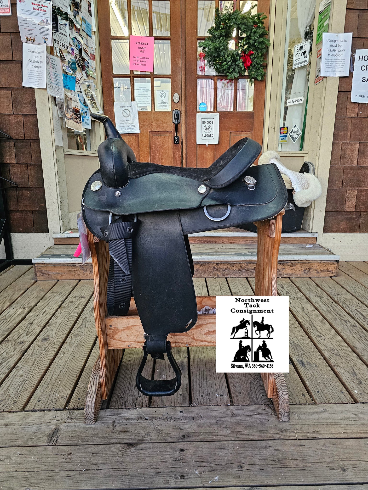 15.5" Wintec Synthetic Western Saddle