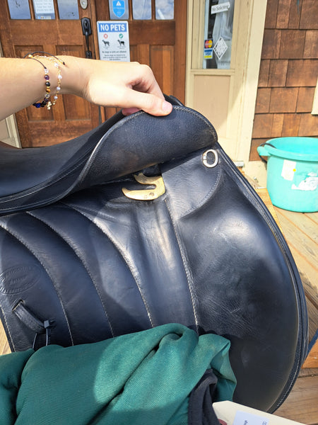ON TRIAL 18" Devoucoux Milady Monoflap Dressage Saddle