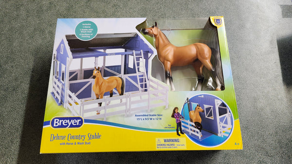 NEW Breyer Deluxe Country Stable