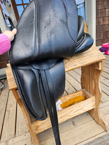 18" Ryder Mirage Dressage Saddle