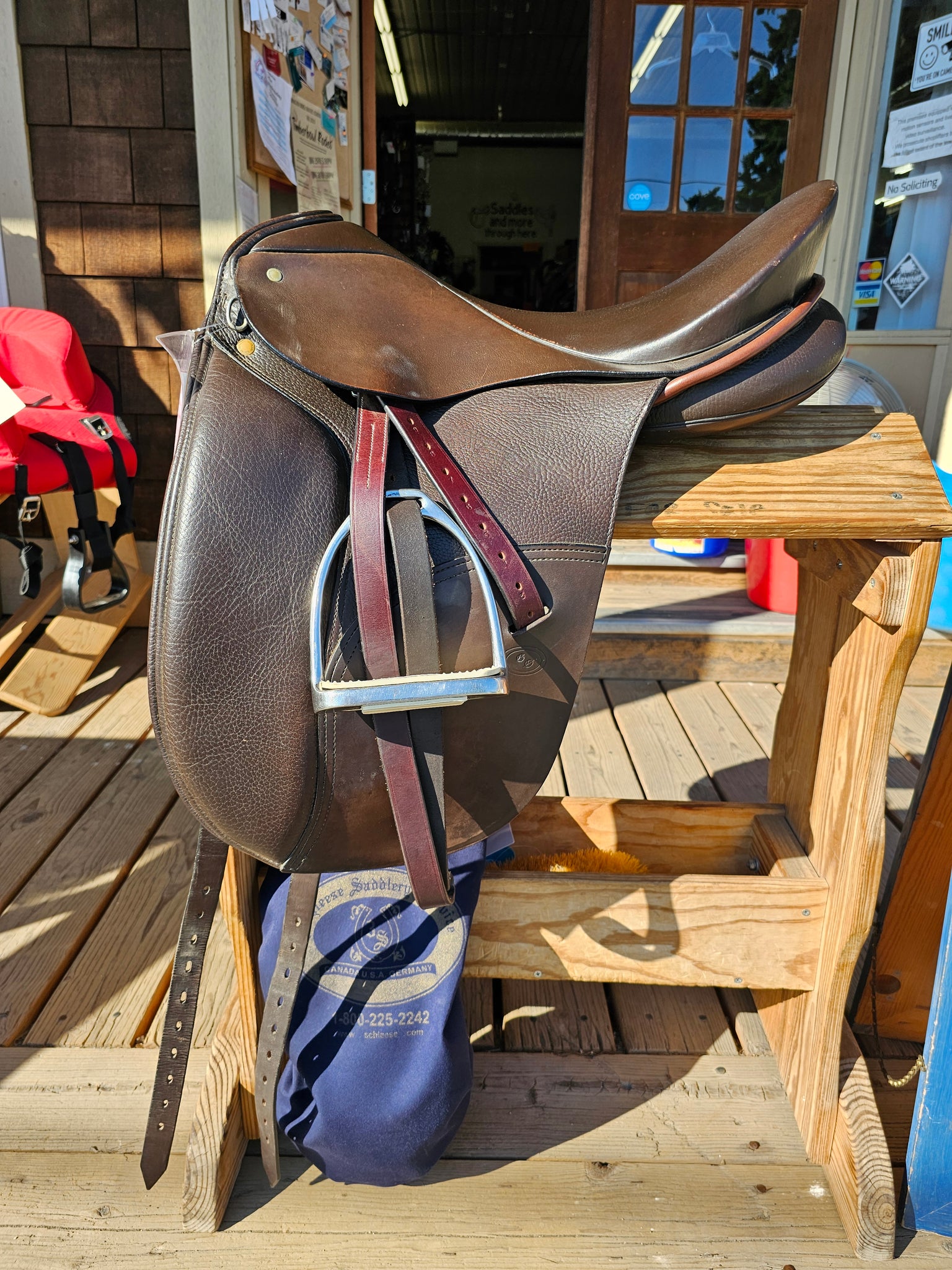 18" Schleese Ostergaard Dressage Saddle