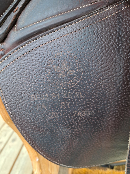 17" CWD SE32 2Gs Jumping Saddle