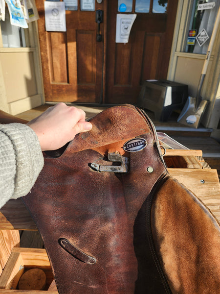 18" Cortina Close Contact Jump Saddle