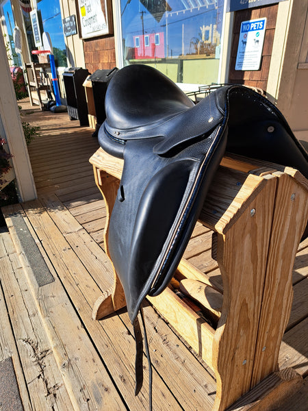 17.5" Greg Allan Custom Dressage Saddle